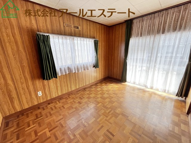 姫路市飾磨区今在家　　　山陽電鉄「西飾磨駅」徒歩9分の洋室