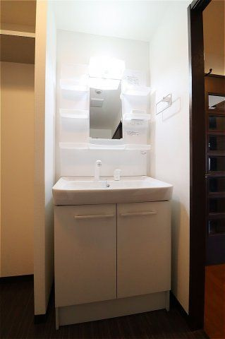 アンピール六ツ門の洗面所