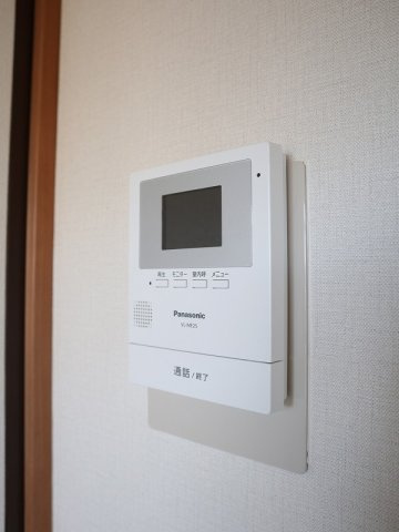 【セキュリティ】 | メイ・グリーン塚田 | TV付きインターホンでセキュリティ面も安心です