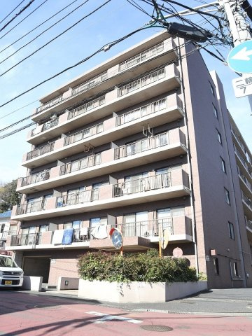 【外観】 | メイ・グリーン塚田 | 落ち着いた雰囲気の外観です