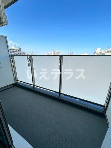 LIVIAZ KOBE LaMerのバルコニー
