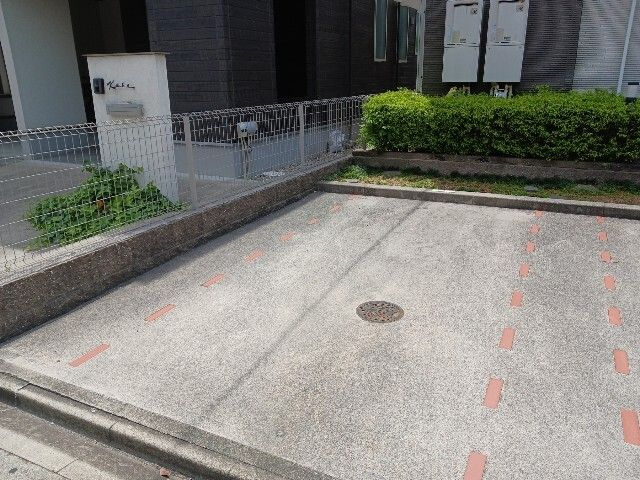 アルカンシエルの駐車場