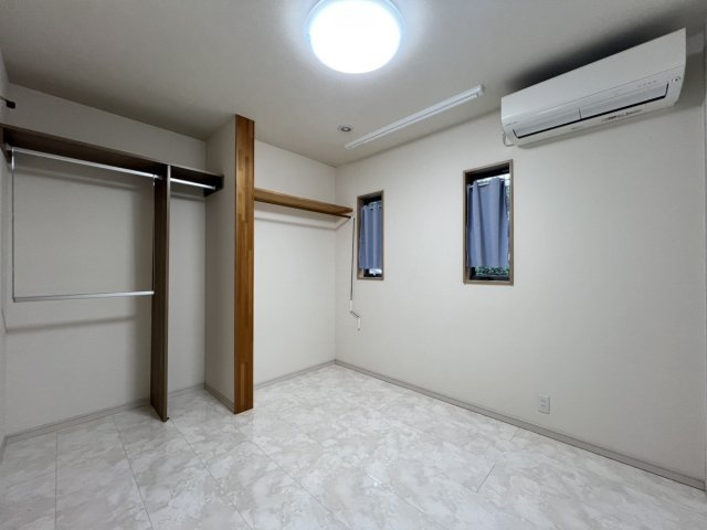 水俣市古城戸建ての洋室