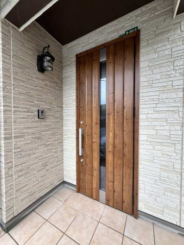 水俣市古城戸建ての玄関