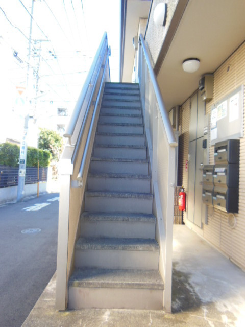 メゾン優のエントランス|エントランス