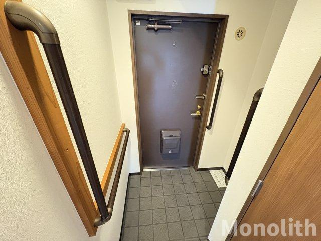 パストラル和泉の玄関