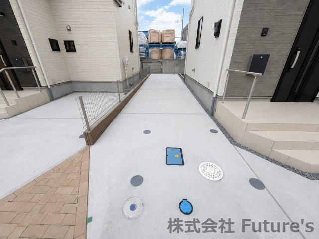 八潮市大字二丁目　新築戸建　全7棟　E号棟の駐車場|カースペース縦列2台可能
