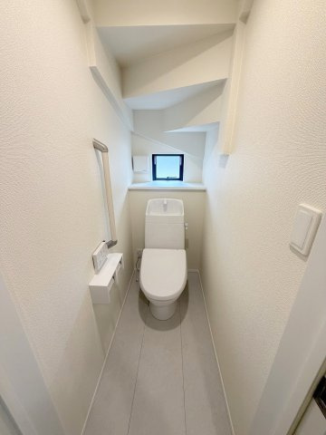 八潮市大字二丁目　新築戸建　全7棟　E号棟のトイレ|1Fのトイレです