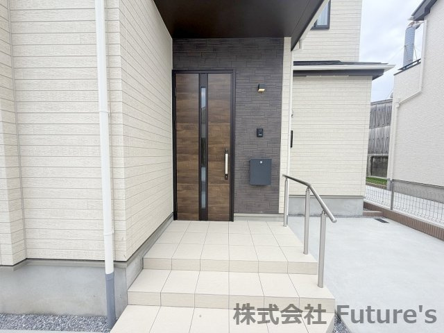 八潮市大字二丁目　新築戸建　全7棟　F号棟のエントランス|玄関アプローチ