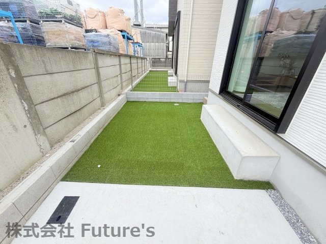 八潮市大字二丁目　新築戸建　全7棟　G号棟の庭|お子様のプールも楽しめるお庭付です