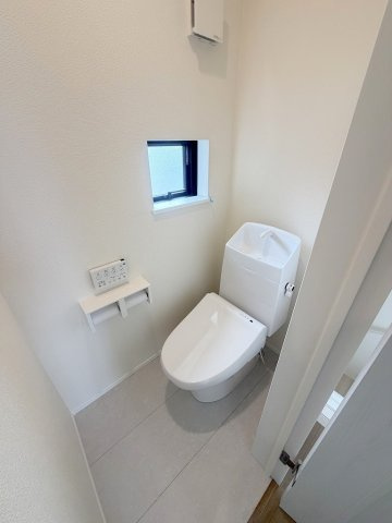 八潮市大字二丁目　新築戸建　全7棟　G号棟のトイレ|2階のトイレです
