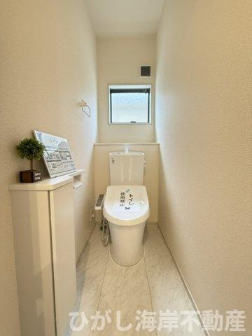 茅ヶ崎市高田４丁目　新築戸建　全２棟のトイレ|洗浄機能付きお手洗い
