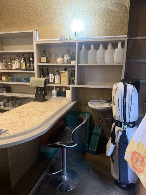 小川店舗の内装