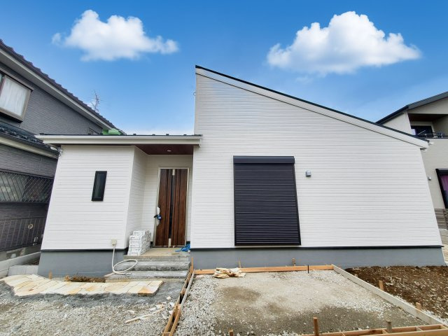 三郷市　彦江丁目　新築戸建　全1棟