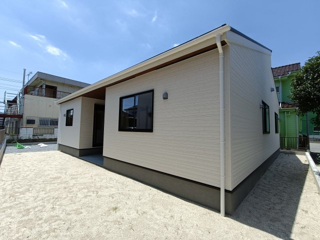 三郷市　彦江丁目　新築戸建　全1棟の外観|おしゃれな外観です