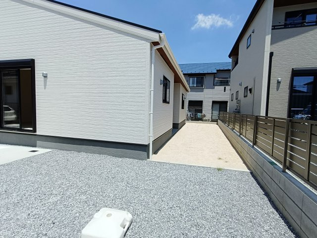三郷市　彦江丁目　新築戸建　全1棟の外観|建物外観を気になさる方へ、見た目の良い物件です