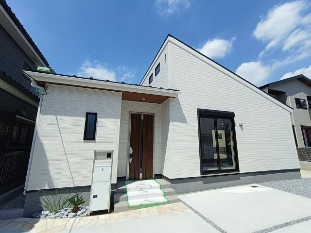 三郷市　彦江丁目　新築戸建　全1棟