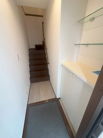 BRICKS本山A棟の玄関