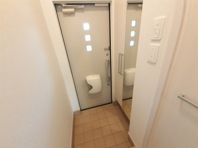 グランディール高鷲Ⅱの玄関