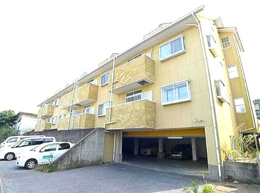 我孫子市中峠台のアパートの外観