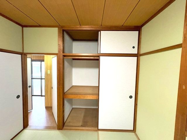 桜丘町戸建の収納