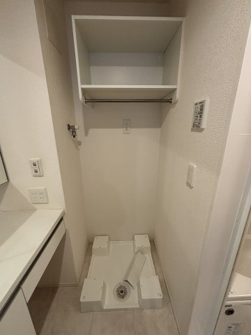 D-room西難波町の玄関