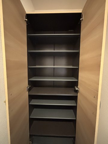 D-room西難波町の収納
