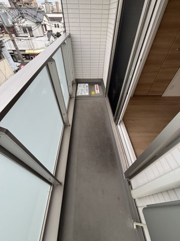 D-room西難波町のバルコニー