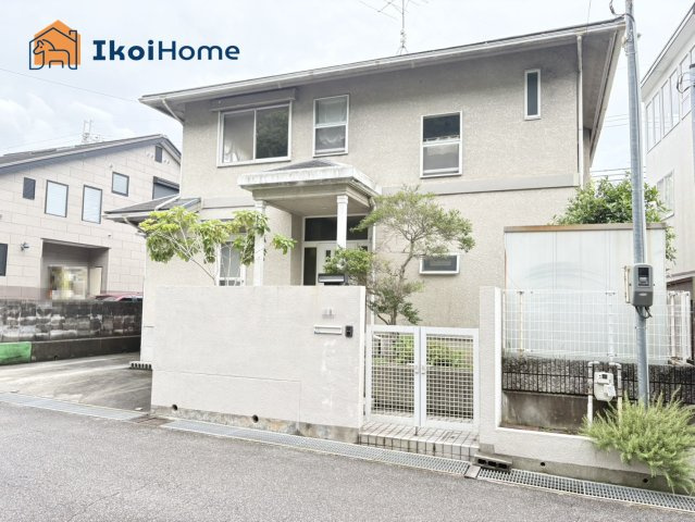 神戸市西区月が丘3丁目　中古戸建の玄関|～ご見学に関して～平日や夜間でもご案内可能。決まったお時間で身動きが取れない方も臨機応変に対応します