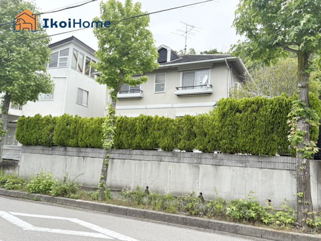 神戸市西区月が丘3丁目　中古戸建のバルコニー|●年中無休：当日予約可●緑豊かでのびのびと子育てが出来る閑静な住宅地です！