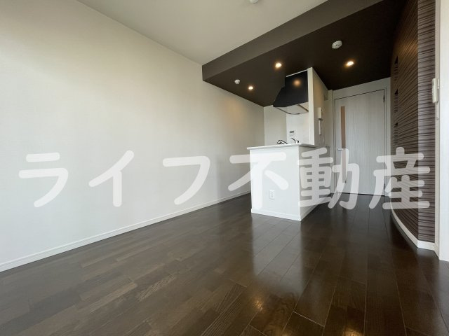 プレミアム菱屋西の居間・リビング|ゆったりとしたリビングです