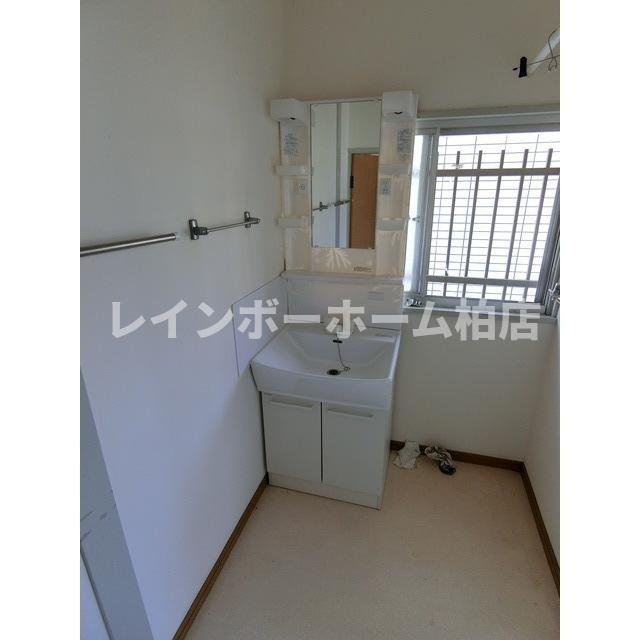 【仲介手数料：50％OFF】対象物件！の独立洗面台