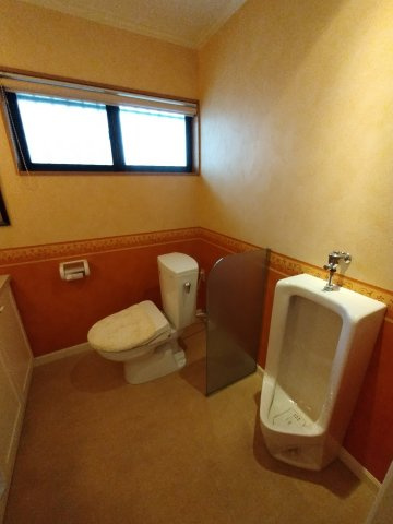 ６６９５３　大垣市万石中古戸建てのトイレ|2階