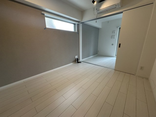 LUORE+新大阪SOUTHの居間・リビング