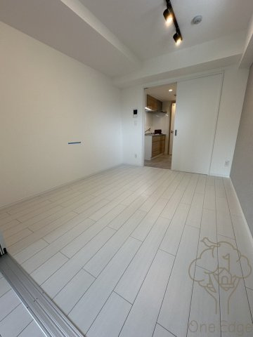 LUORE+新大阪SOUTHの居間・リビング
