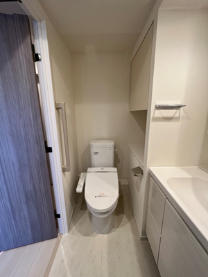 【トイレ】 | パークアクシス赤塚 | ※写真は同タイプ住戸です。