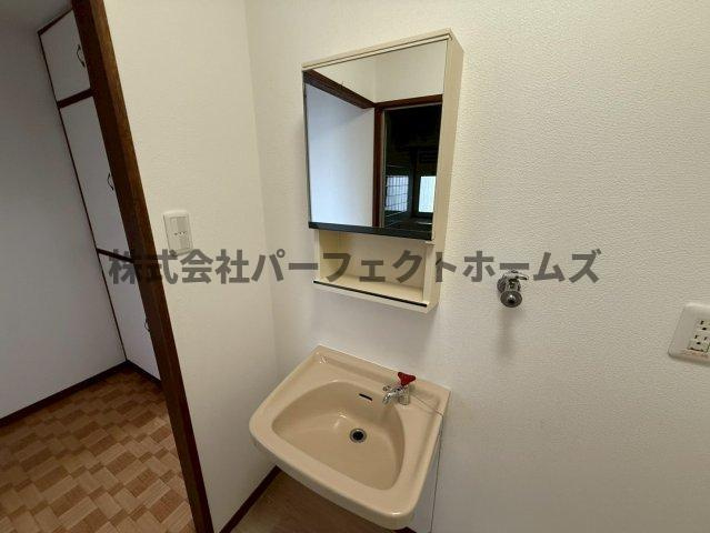 家具町ハイツの独立洗面台|洗面台です