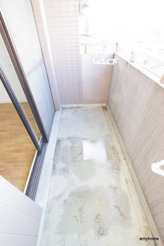 メロディーハイム淡路　仲介手数料無料のバルコニー