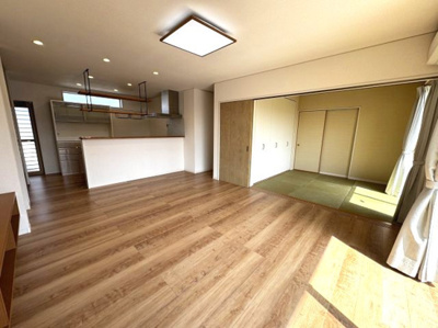 【居間・リビング】 | 五十町 2,980万円