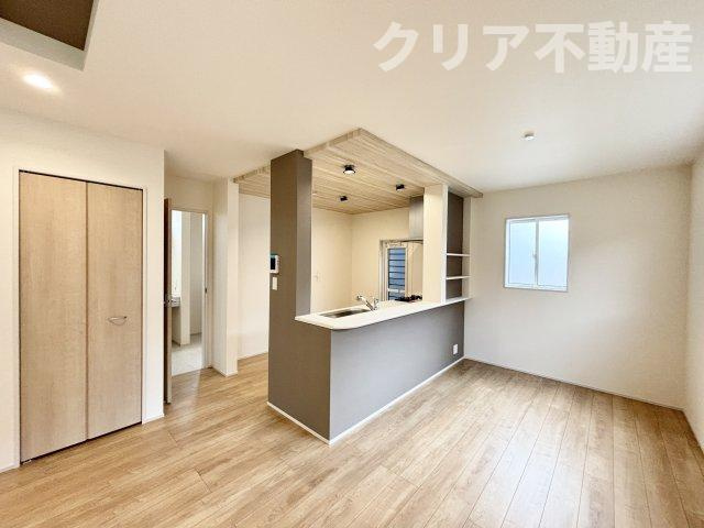 【居間・リビング】 | みどり市大間々新築2期2号棟　駅徒歩3分、並列3台！