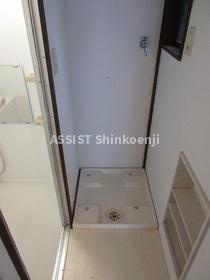 中野区中央２丁目の一戸建ての内装