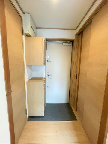 サンピア四ツ谷の玄関