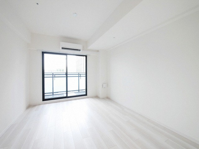 S-RESIDENCE新大阪Rishの居間・リビング