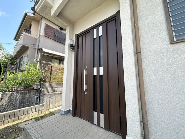 北区横井上中古の玄関|ゆったりとした玄関です