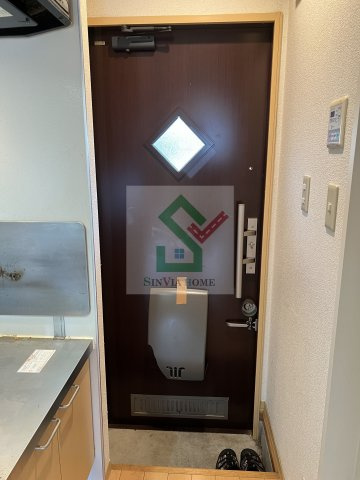 西東京市南町1丁目アパートの玄関