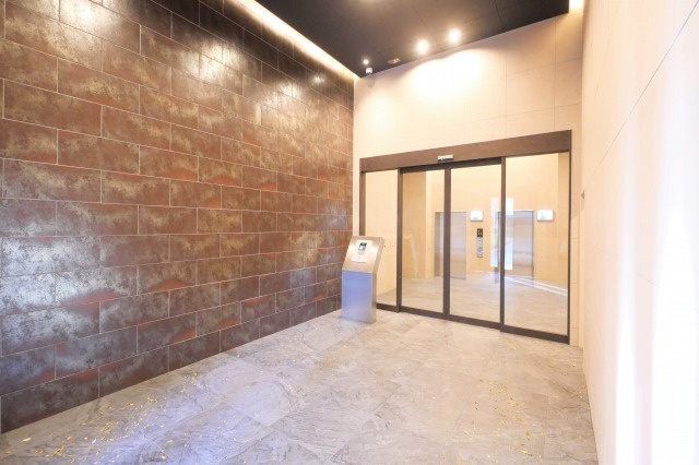 ＬＩＶＩＡＺ　ＯＳＡＫＡ　Ｖｅｒｉｔｅのエントランス