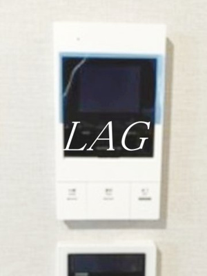 【セキュリティ】 | CLUB FLAT shimouma | モニター付インターホンです。