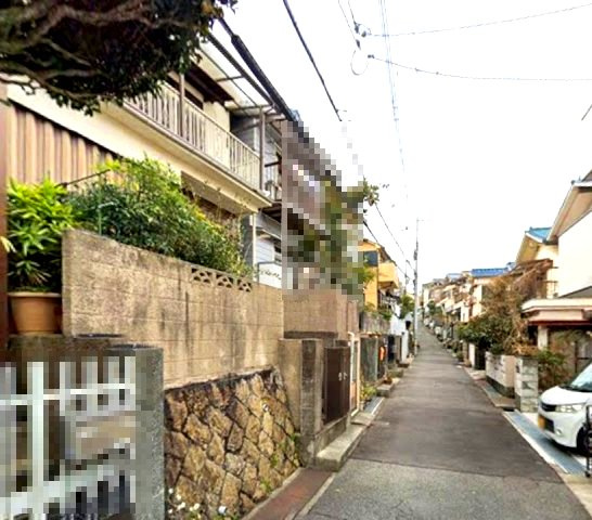 上池田1丁目の前面道路含む現地写真|前面道路　幅員約4ｍ