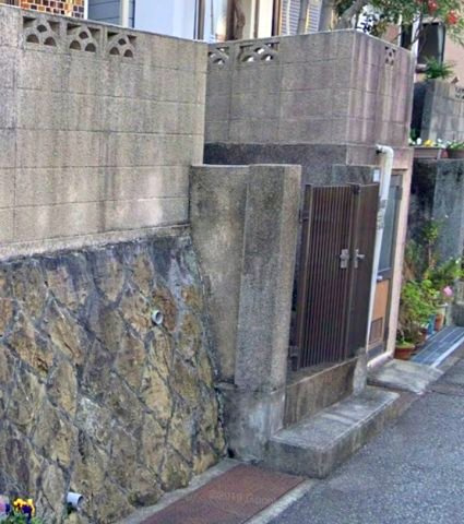 上池田1丁目の玄関|造付棚など全居室収納有