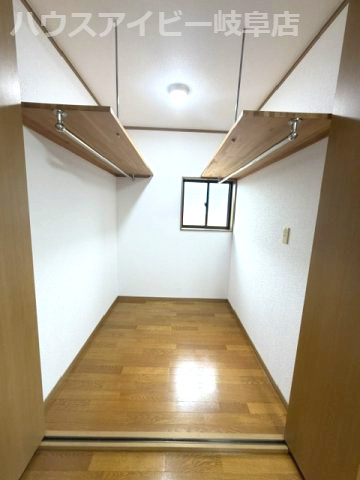 揖斐郡大野町！築25年！リフォーム済み！お車普通車4台可能！小中学校徒歩15分圏内！の収納|揖斐郡大野町！築25年！リフォーム済み！お車普通車4台可能！小中学校徒歩15分圏内！